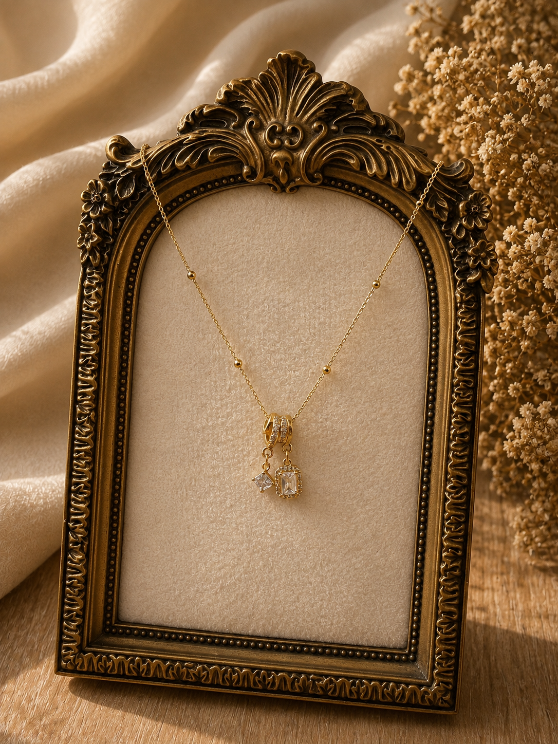 Luna Necklace
