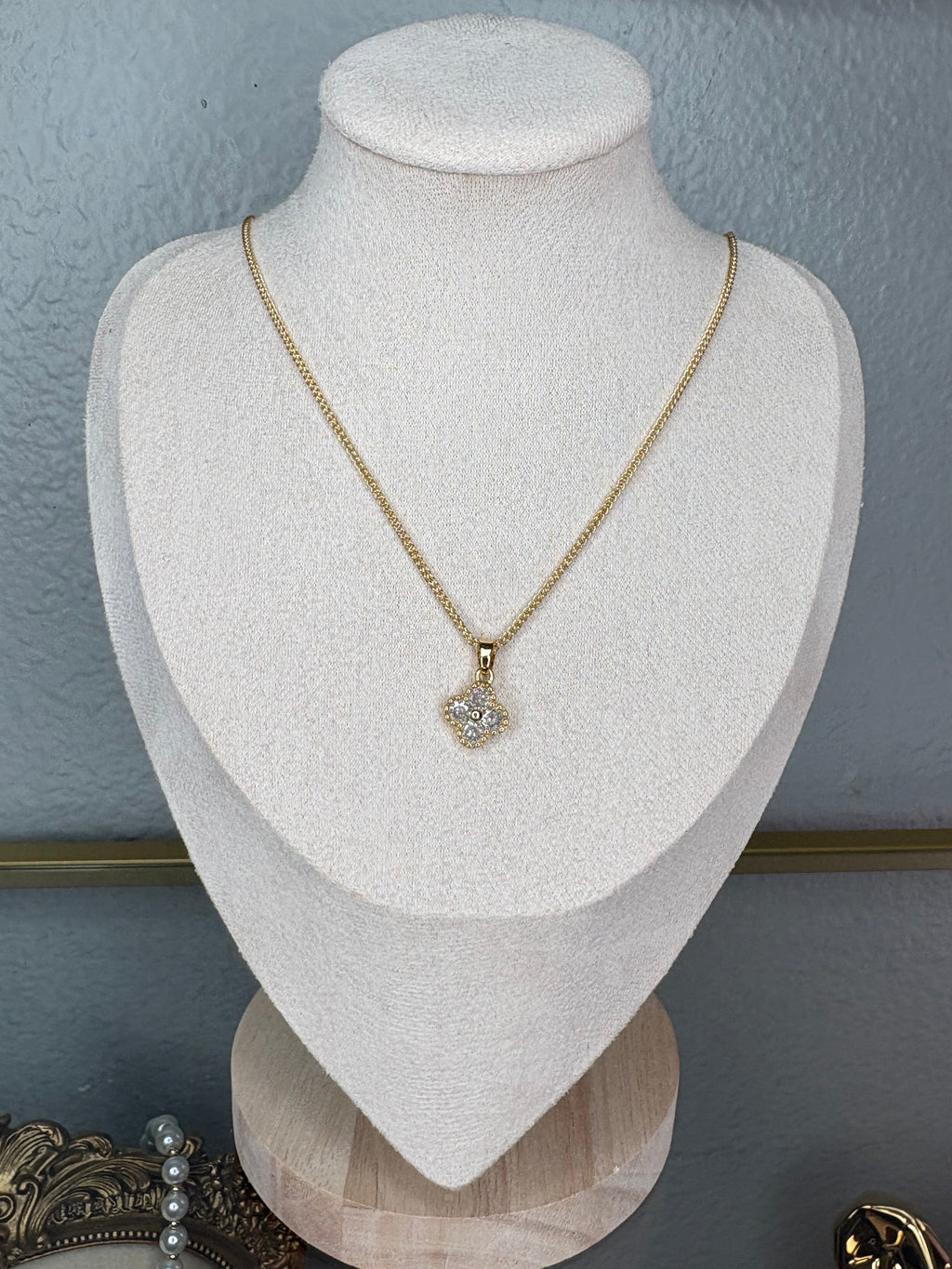 Damilett Necklace