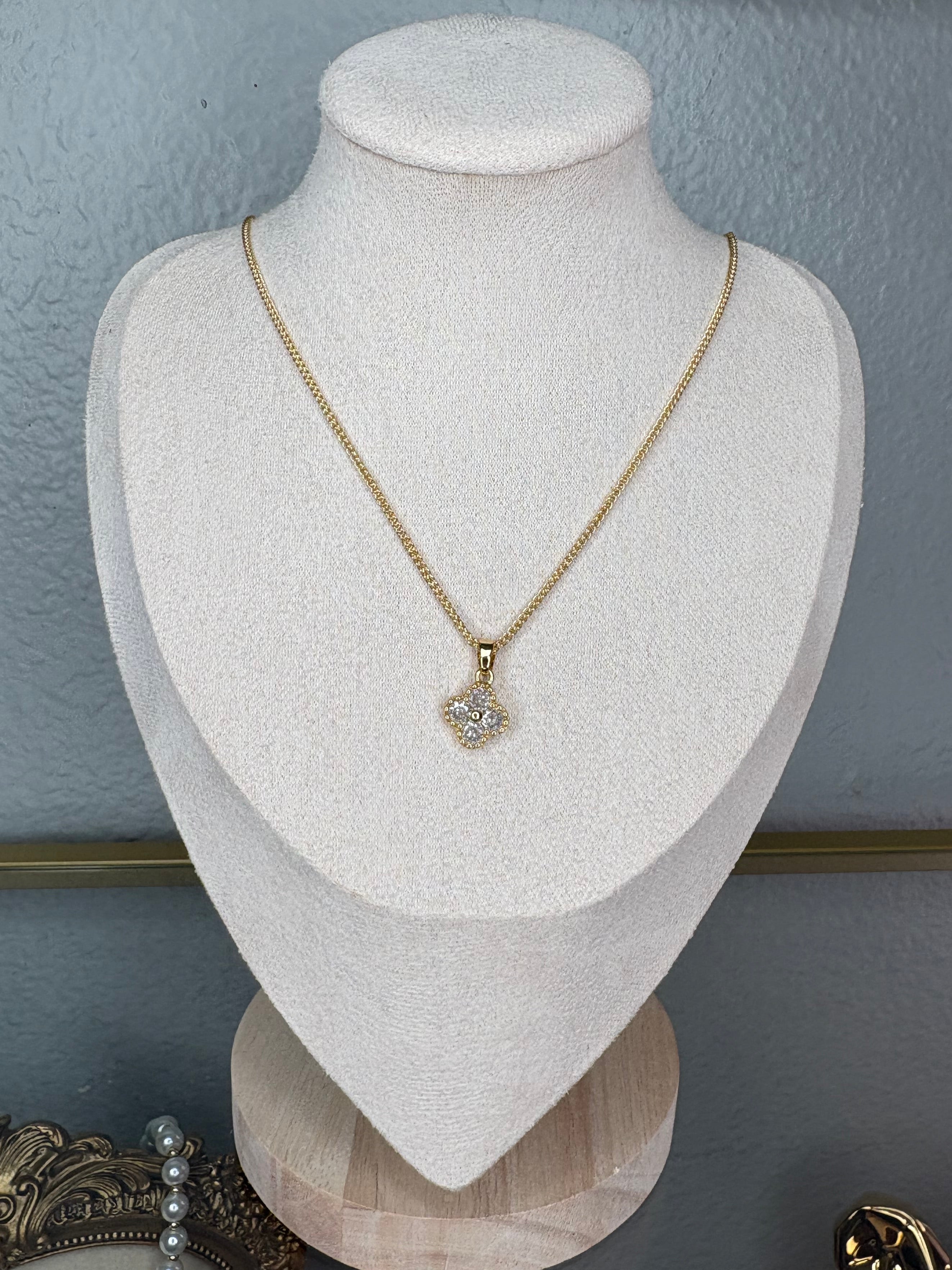 Damilett Necklace