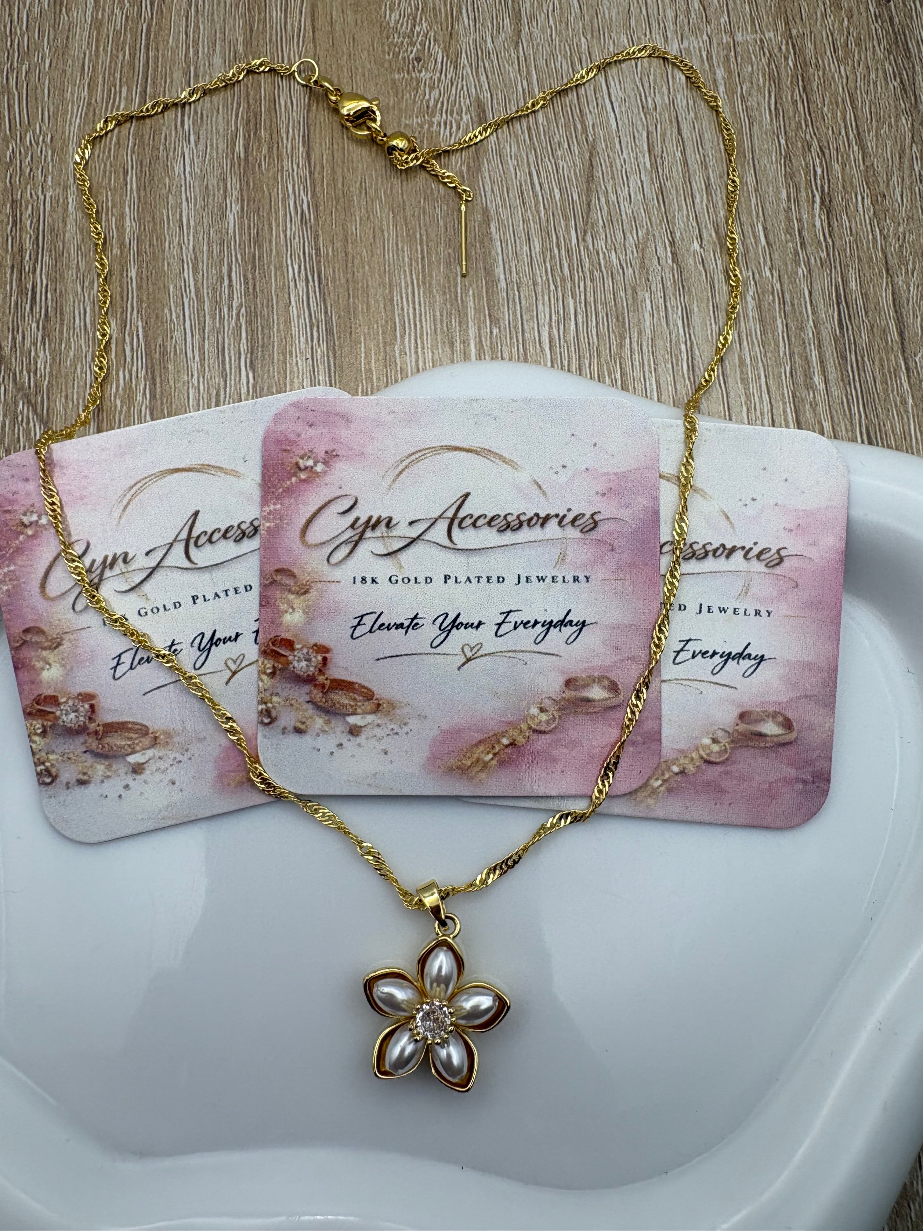 Lina Necklace