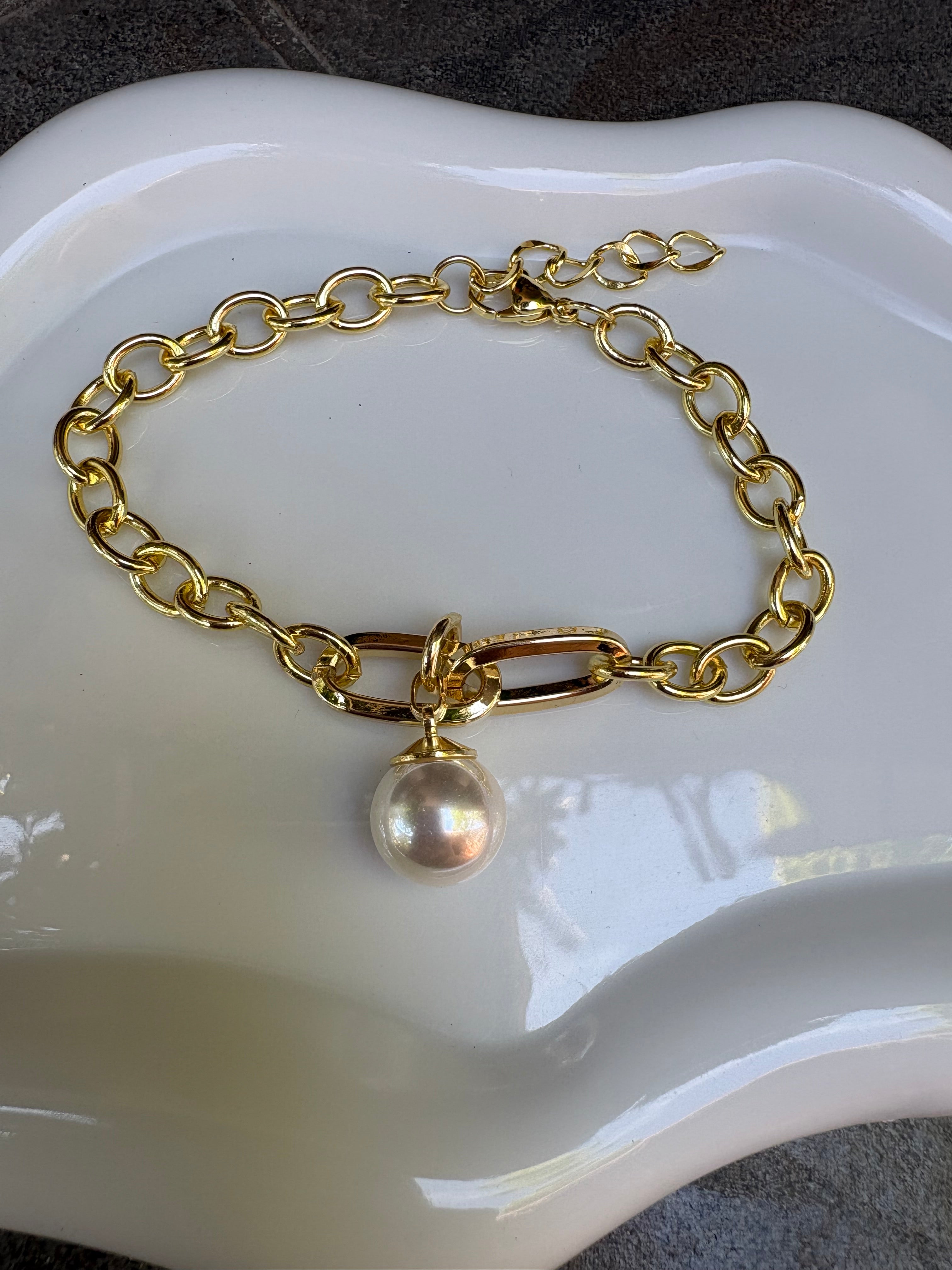 Luna Bracelet